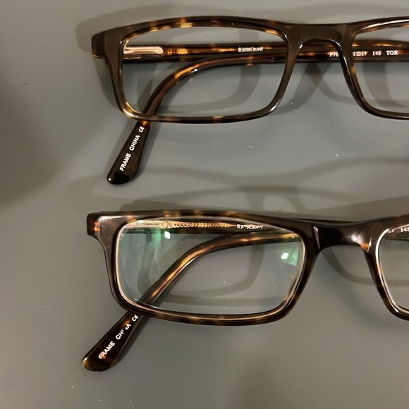 2 Matching Foster Grant eyeglass frames - MINT - Superb qualitylity - Picture 9 of 11